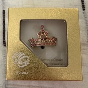 Vintage Disney Swarovski Crystal Princess Aurora pin/brooch
